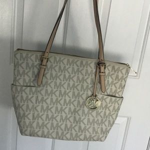 Michael Kors Nomad Large Leather Top-Zip Tote Bag